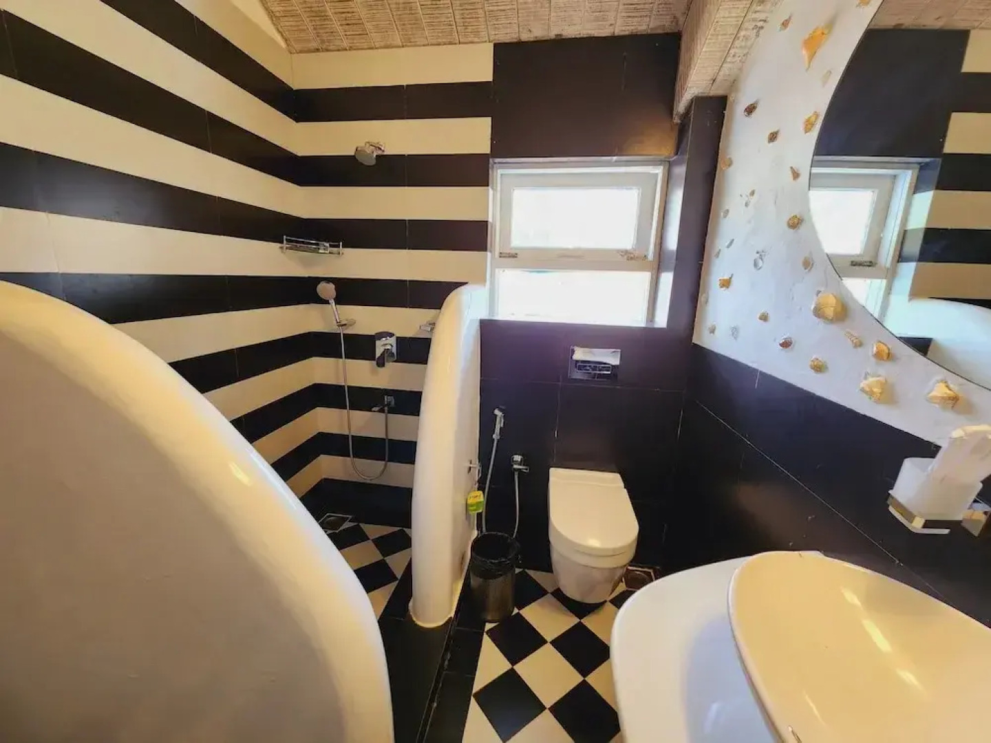 Casa Vagator by Svenska