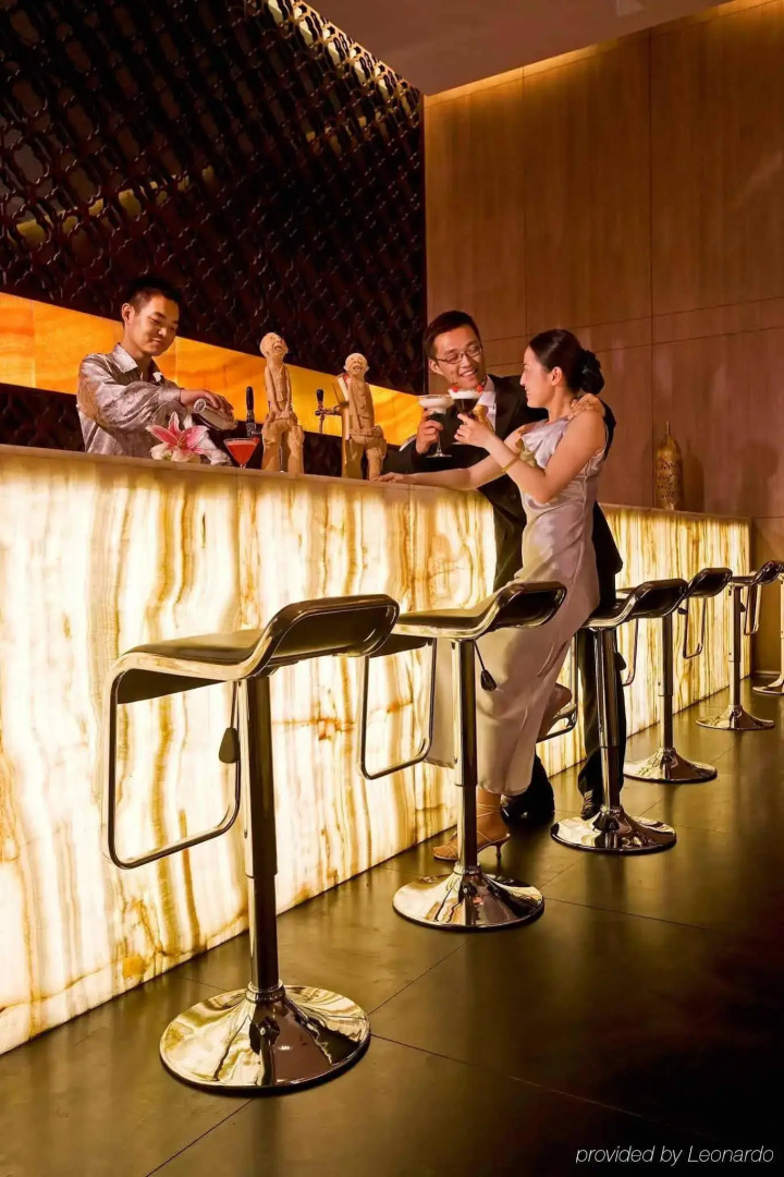 Mercure Suzhou Park Hotel and Suites