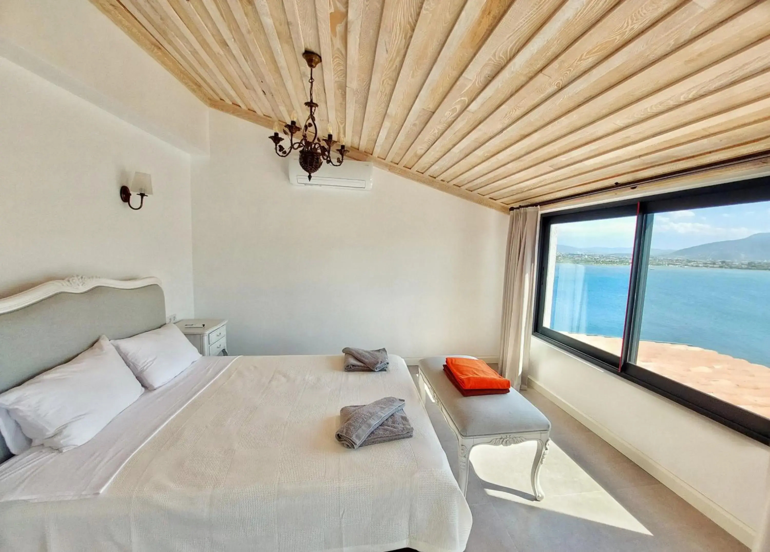 Ece Hotel Sovalye Island