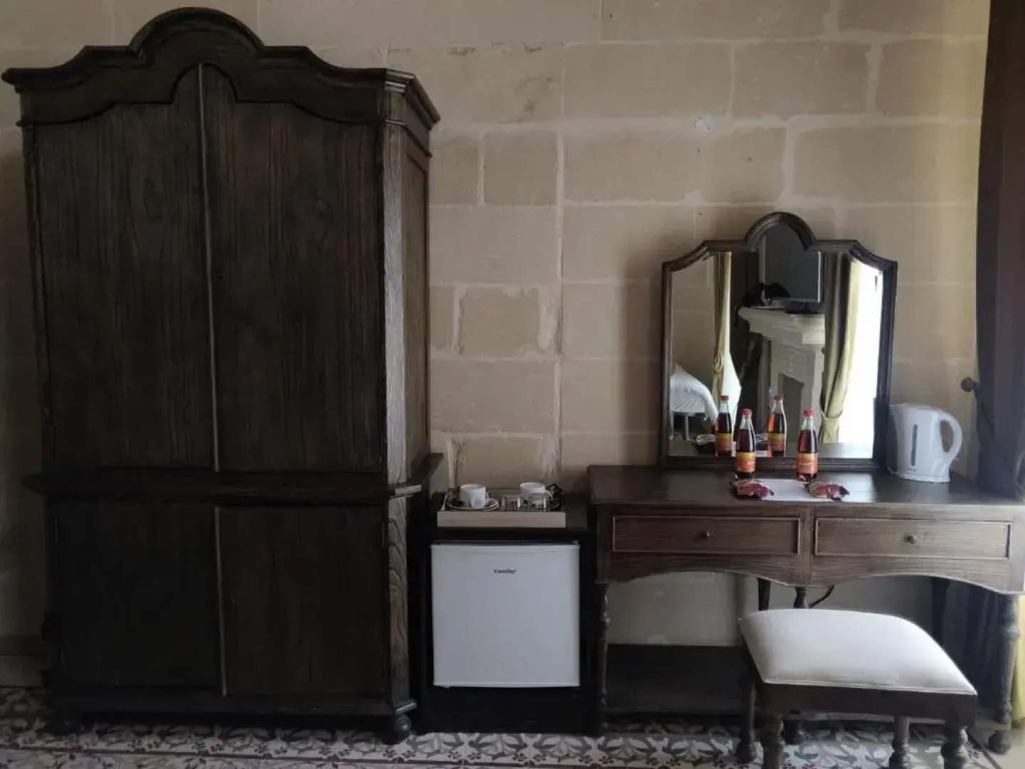 Central 214 Boutique Hotel