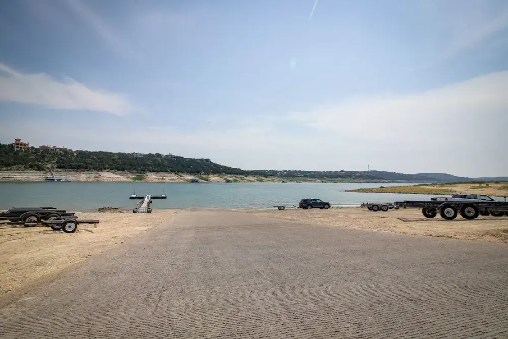 Lago Vista Condo w/ Game Room, Deck & Water Views!