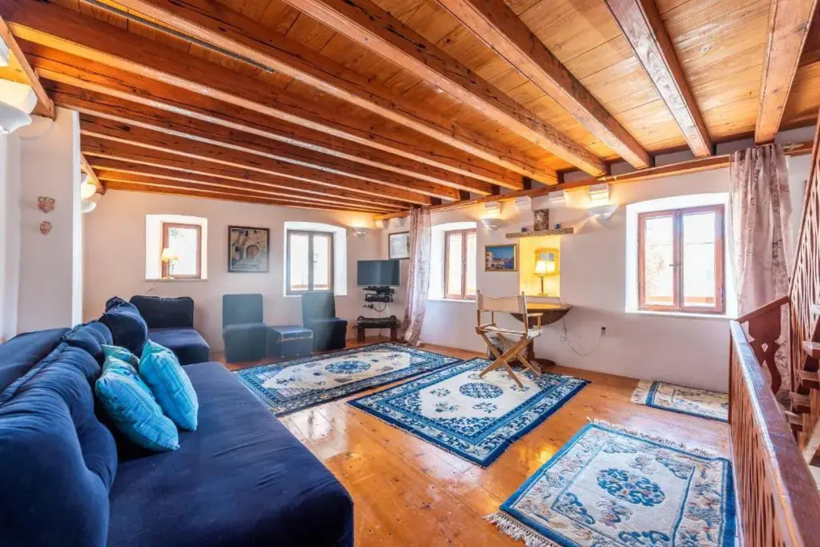 Charming Bohemian house in Perast