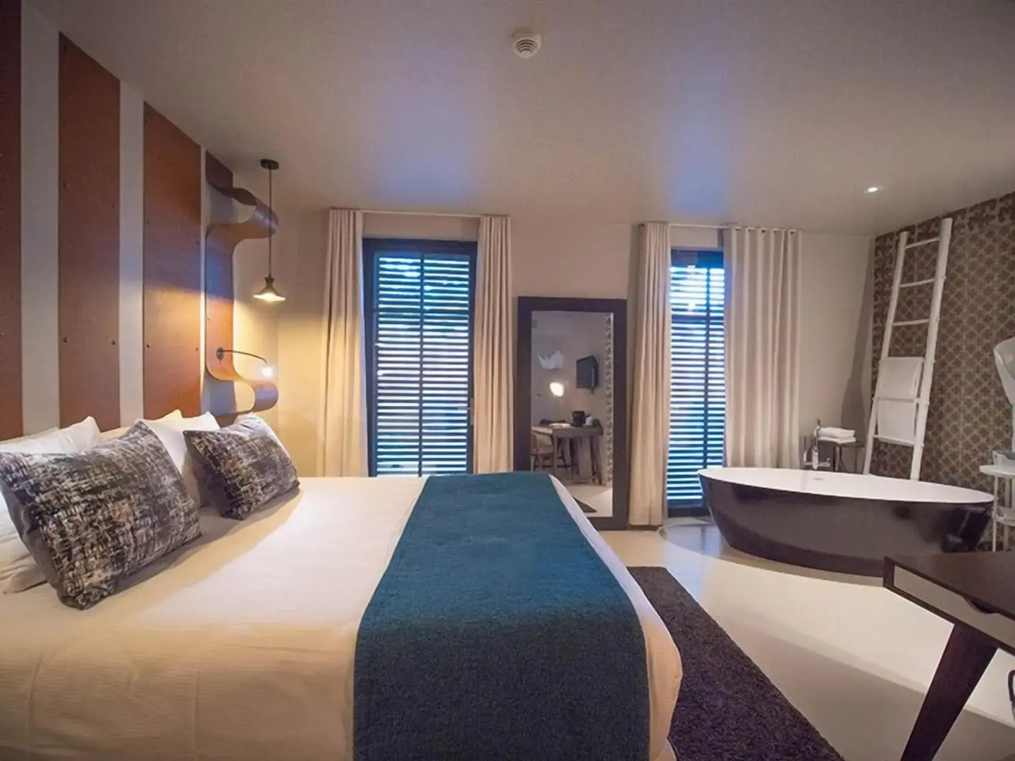 Pont Levis Hôtel By Franck Putelat