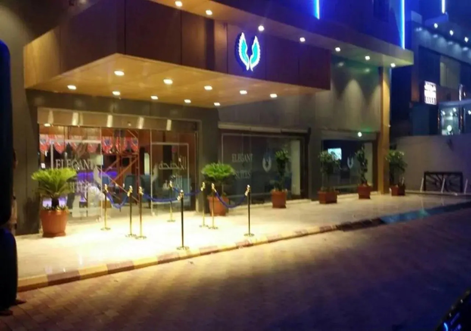 Elegant Suites Hotel