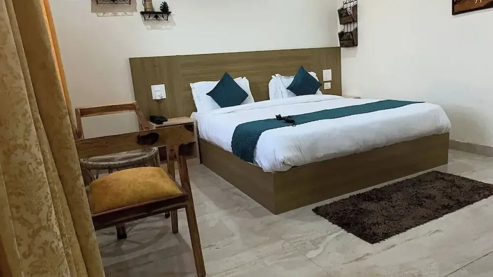 The Vintage Hill Village