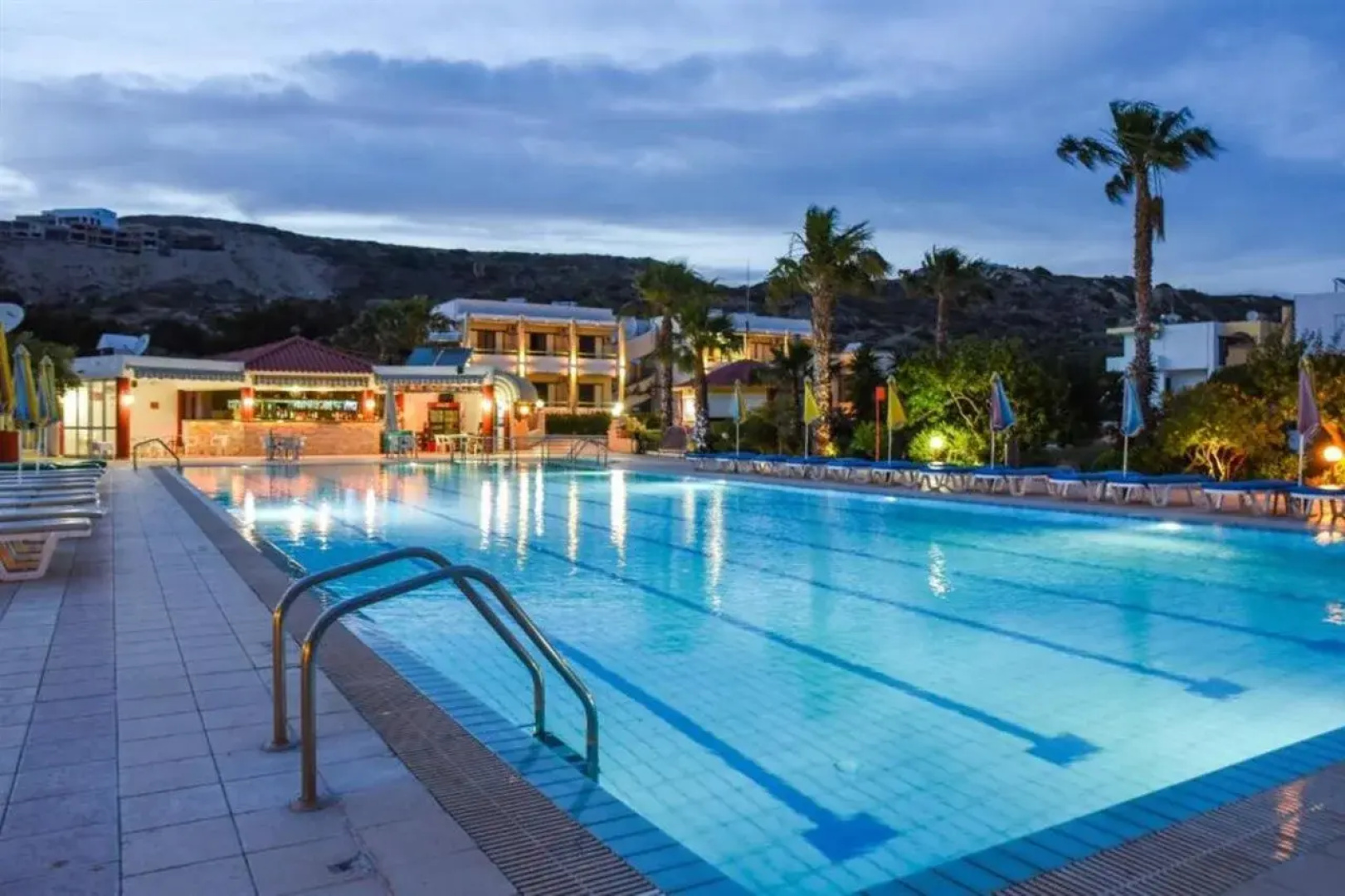 Chrysoula Hotel & Apartments