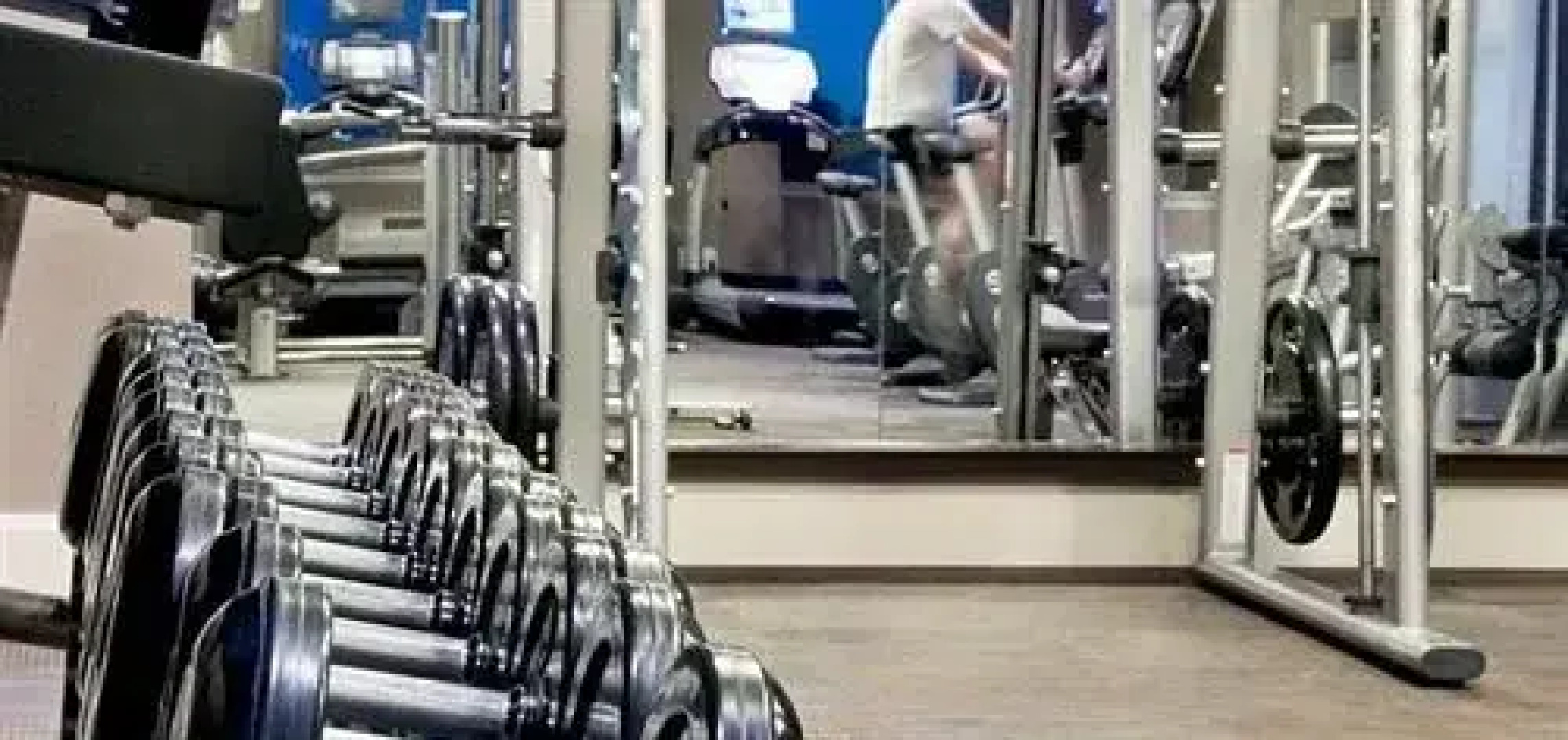 The Mcqueen - Self-Catered Apartment