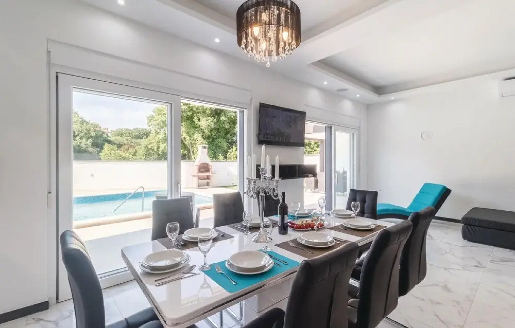 Stunning Home in Pula With Wifi and 4 Bedrooms