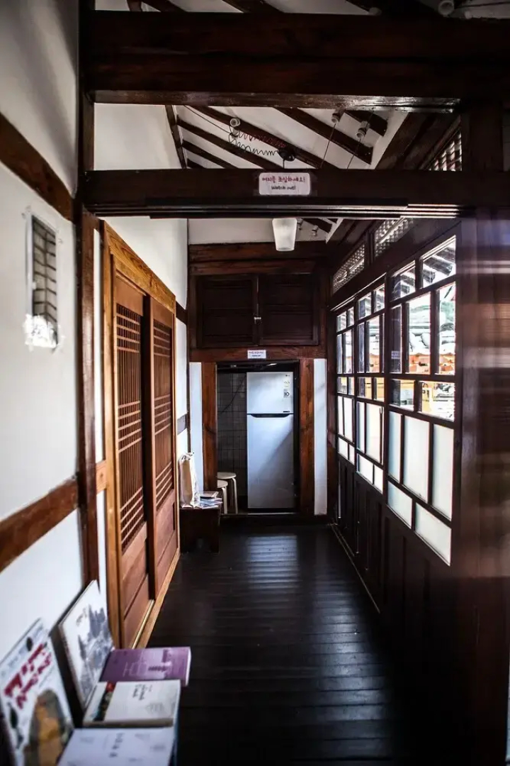 BongHwangJae Hanok