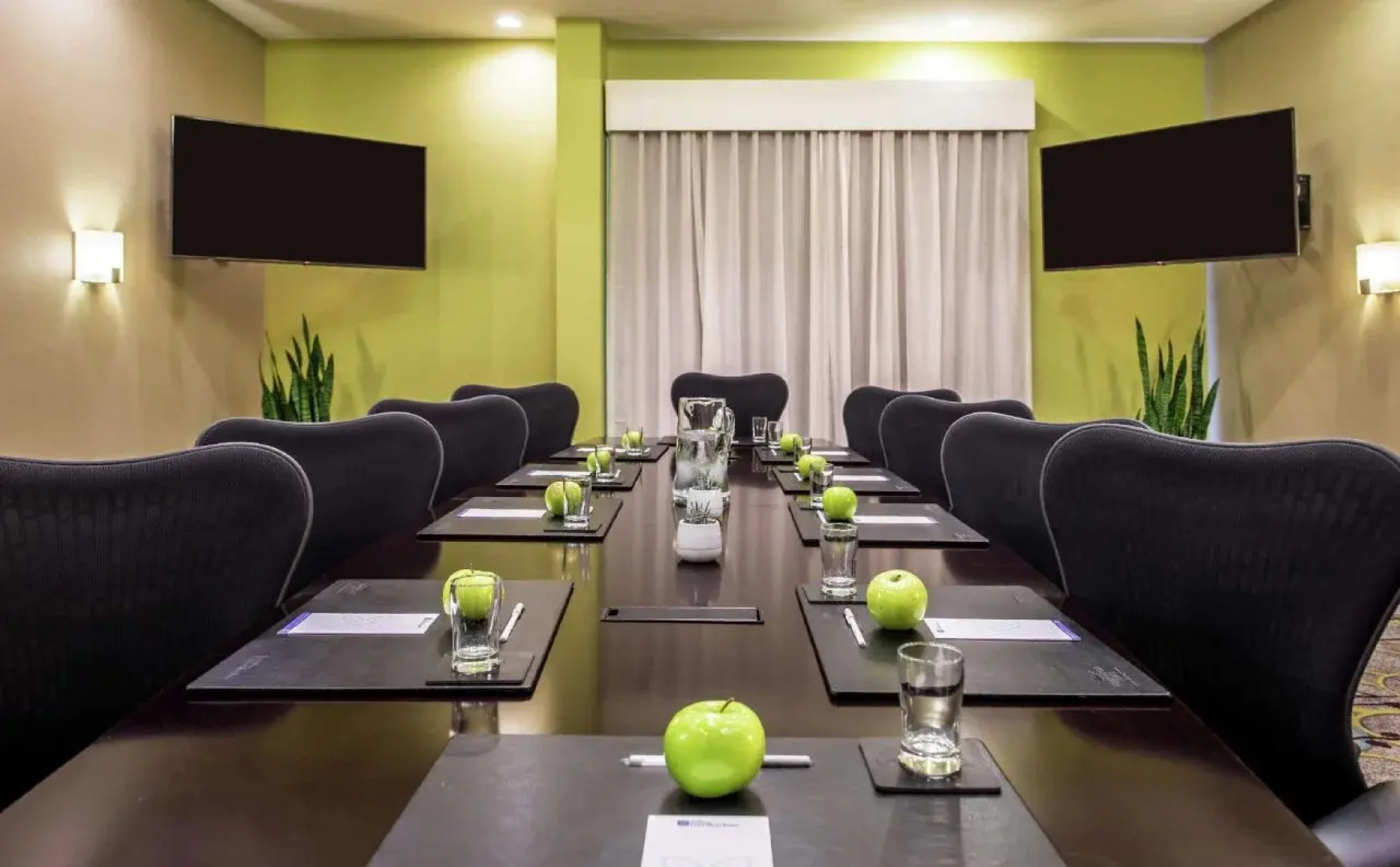 Homewood Suites by Hilton Jacksonville Downtown-Southbank