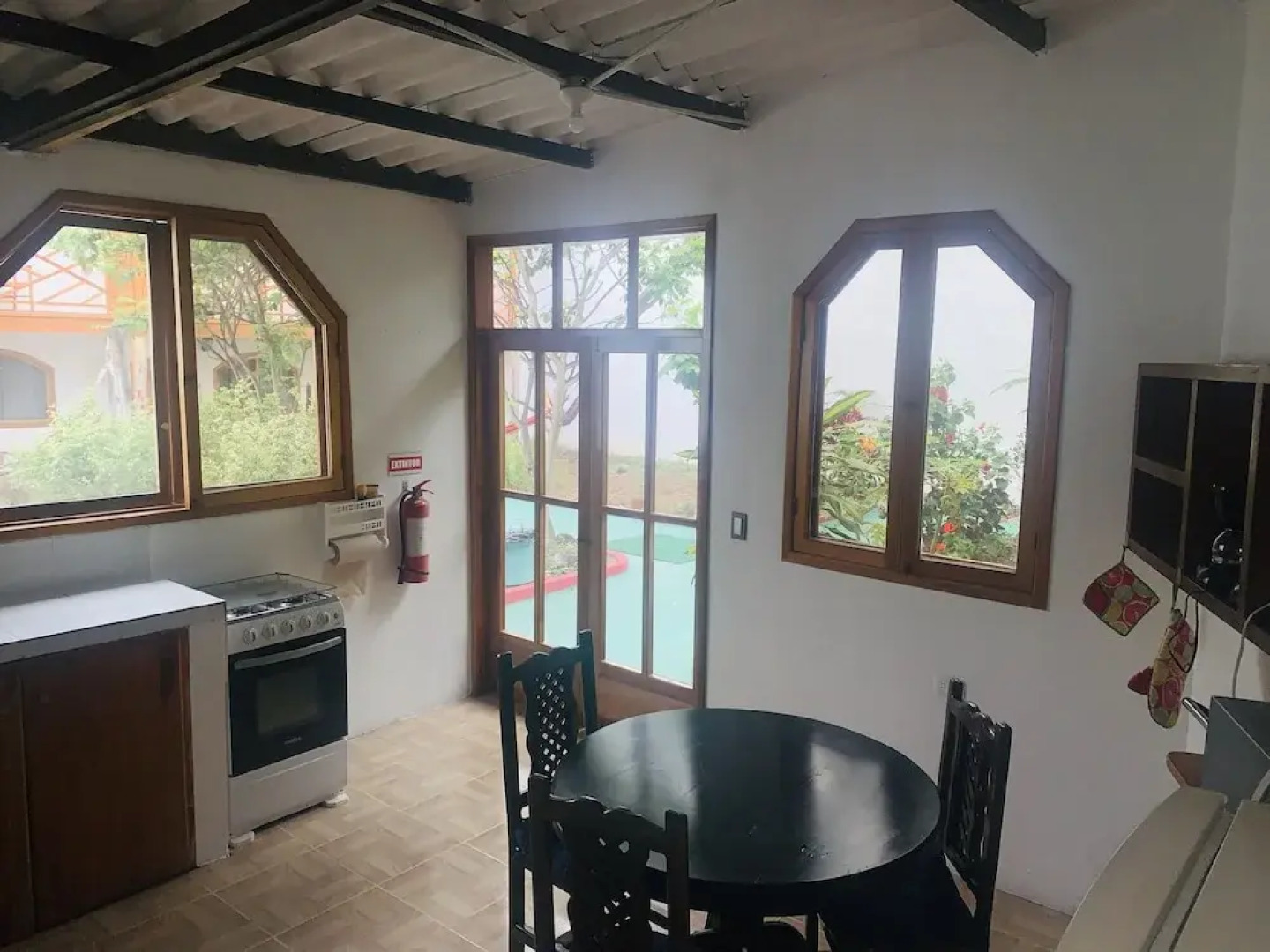 White House Galapagos