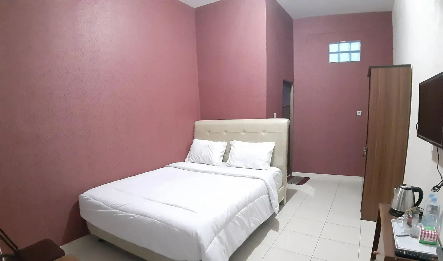 Soreang Hotel by ZUZU