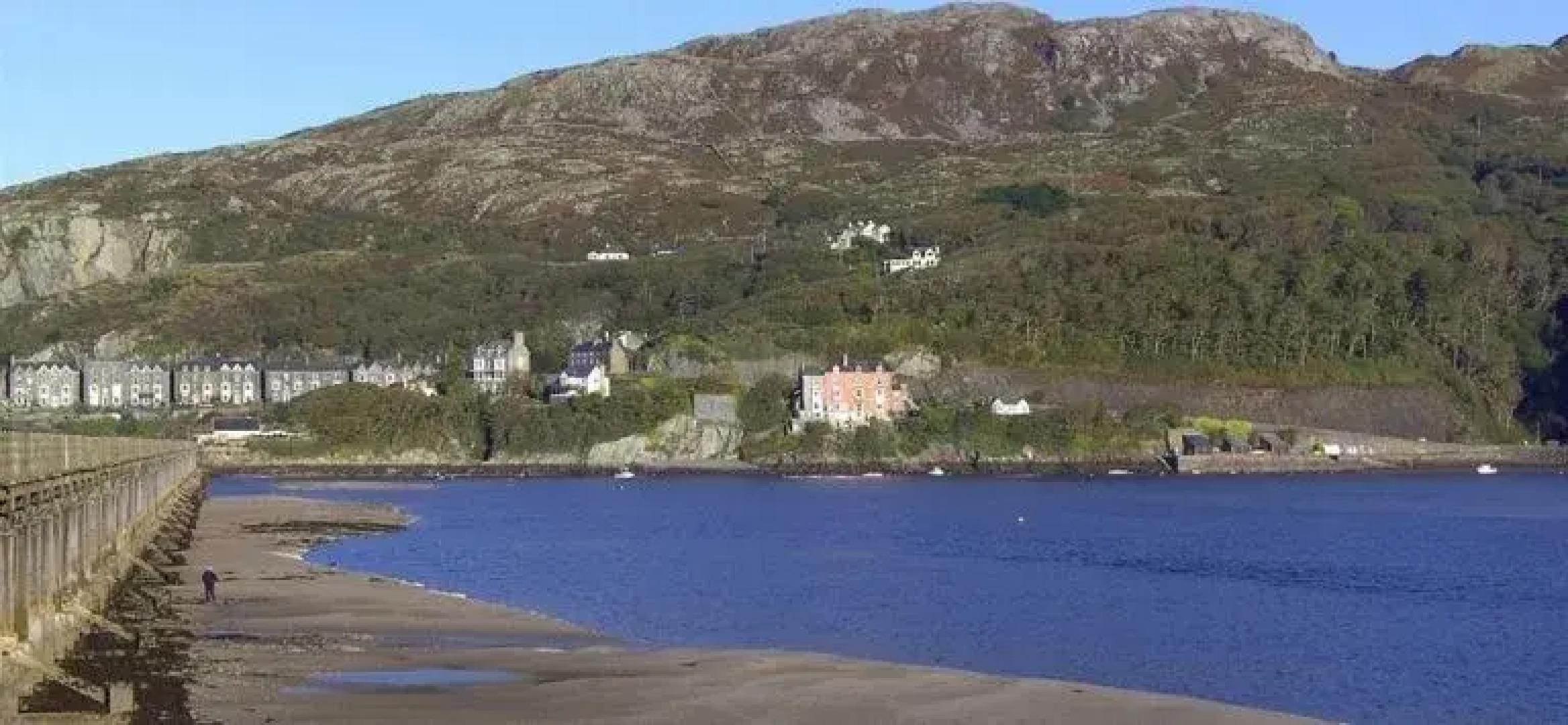 Bryn Melyn Apartments