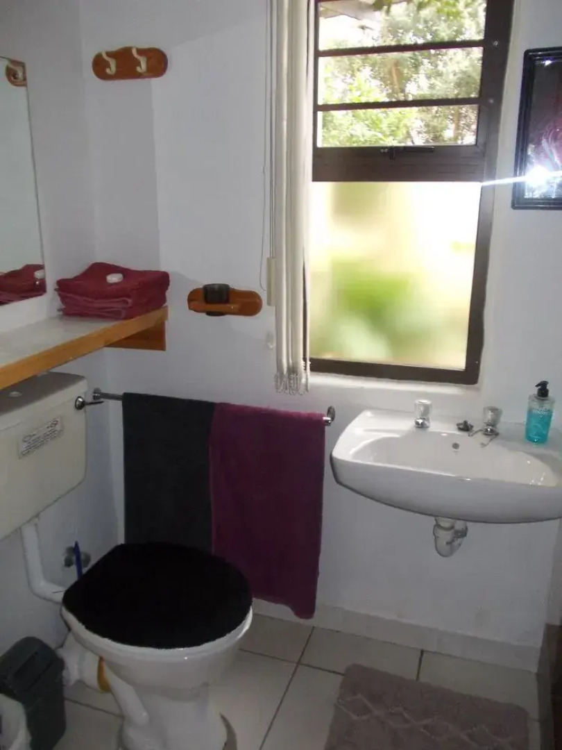 Villa Ocean Crest Guesthouse and B&B