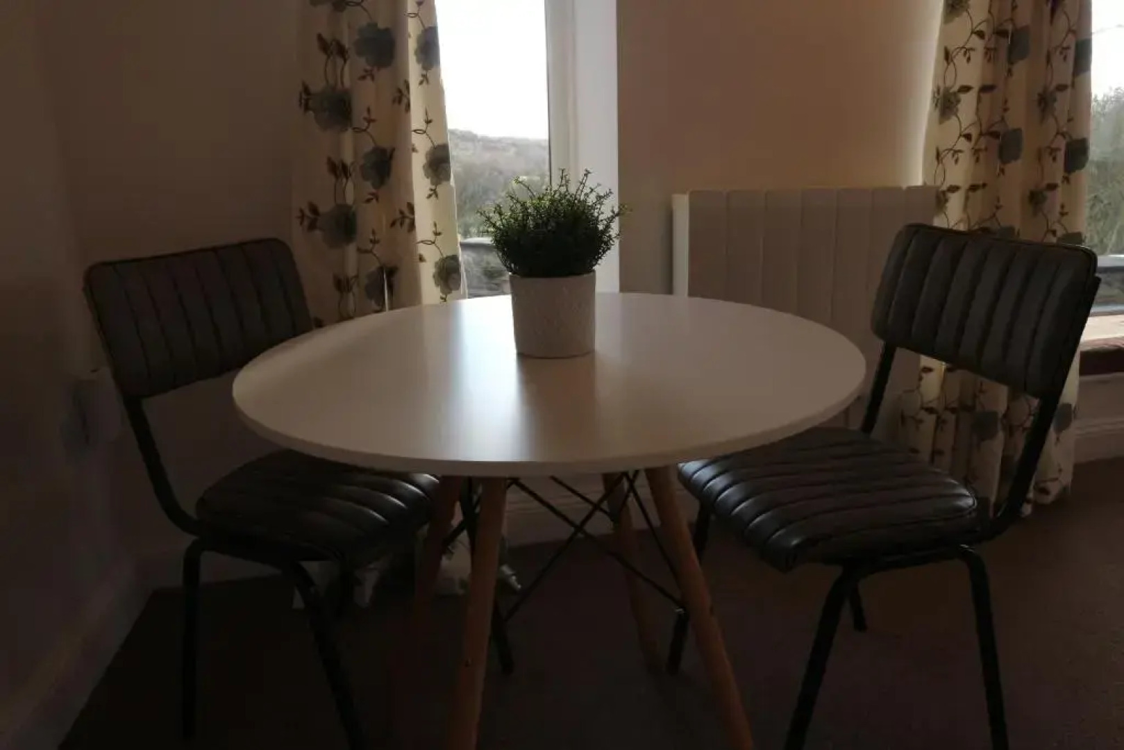 Stunning Large Barn Conversion in Betws Gwerfil Goch -Ty Cerrig Barn