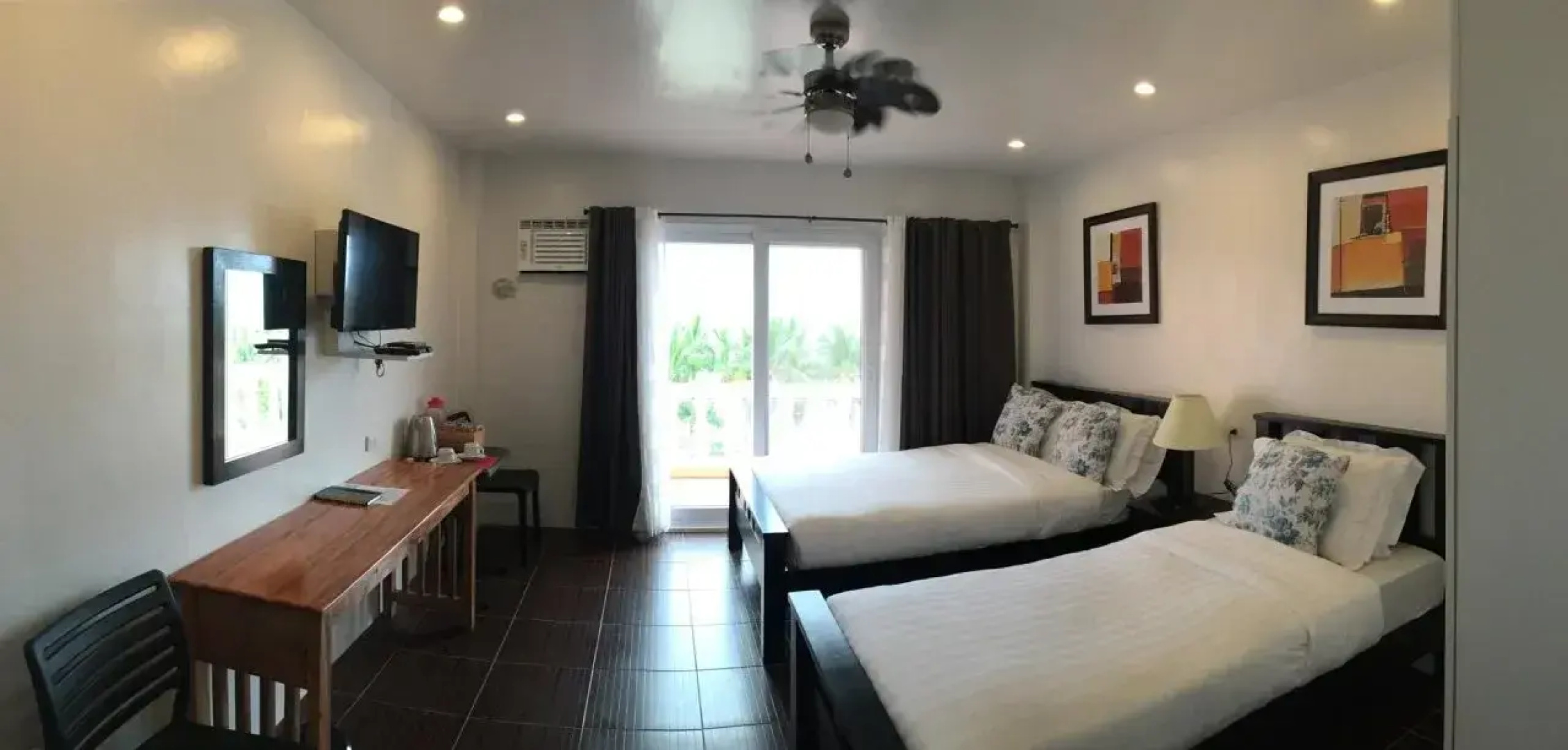 OYO 889 Amboy Hometel