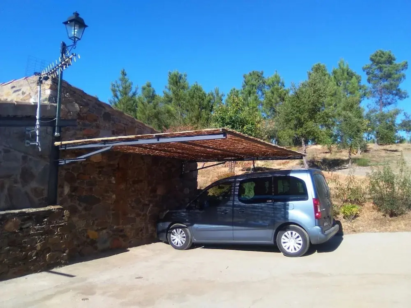Rural Farmhouse in Valencia de Alcántara With Pool
