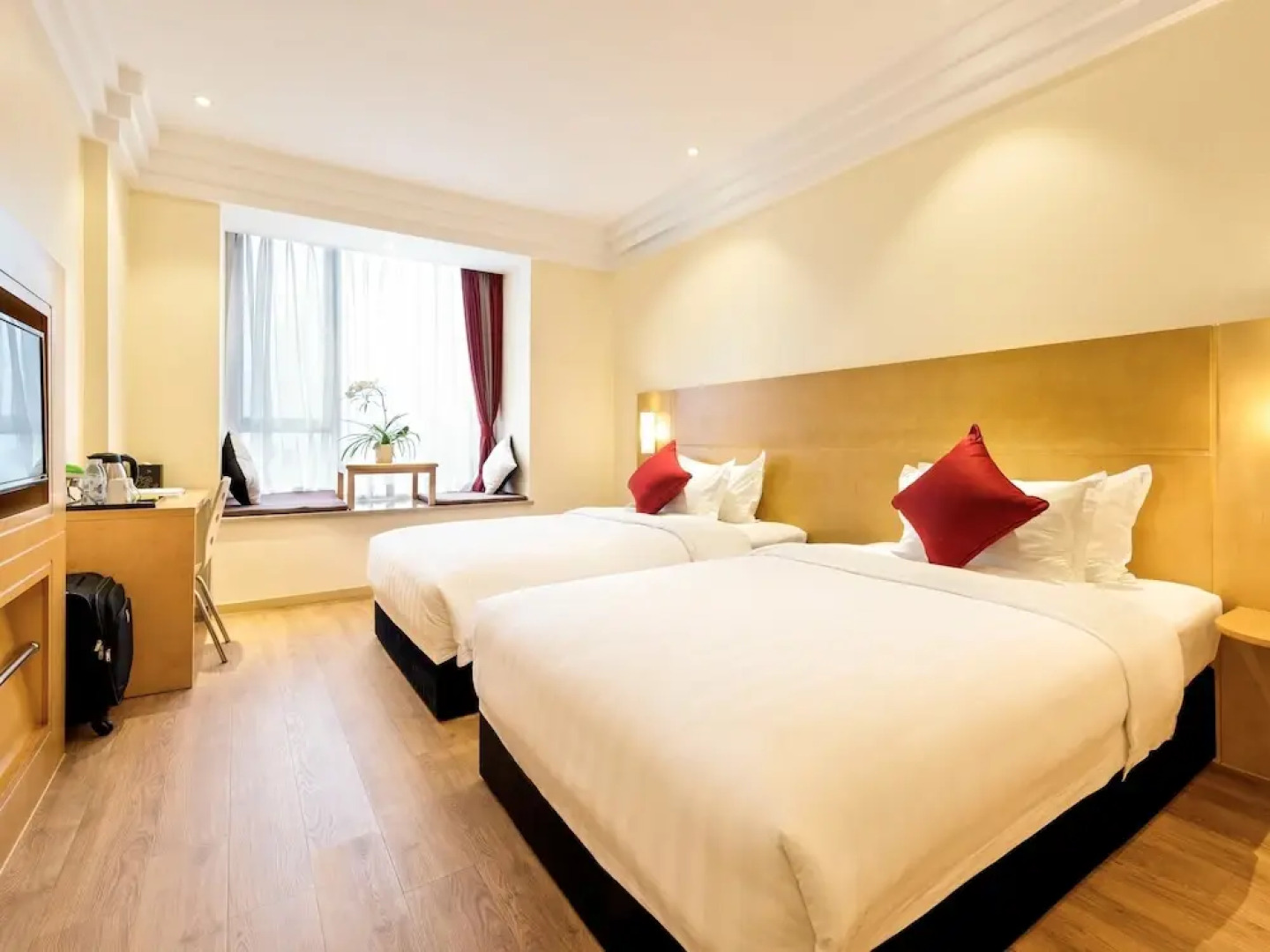 Ibis Wenjiang Floraland