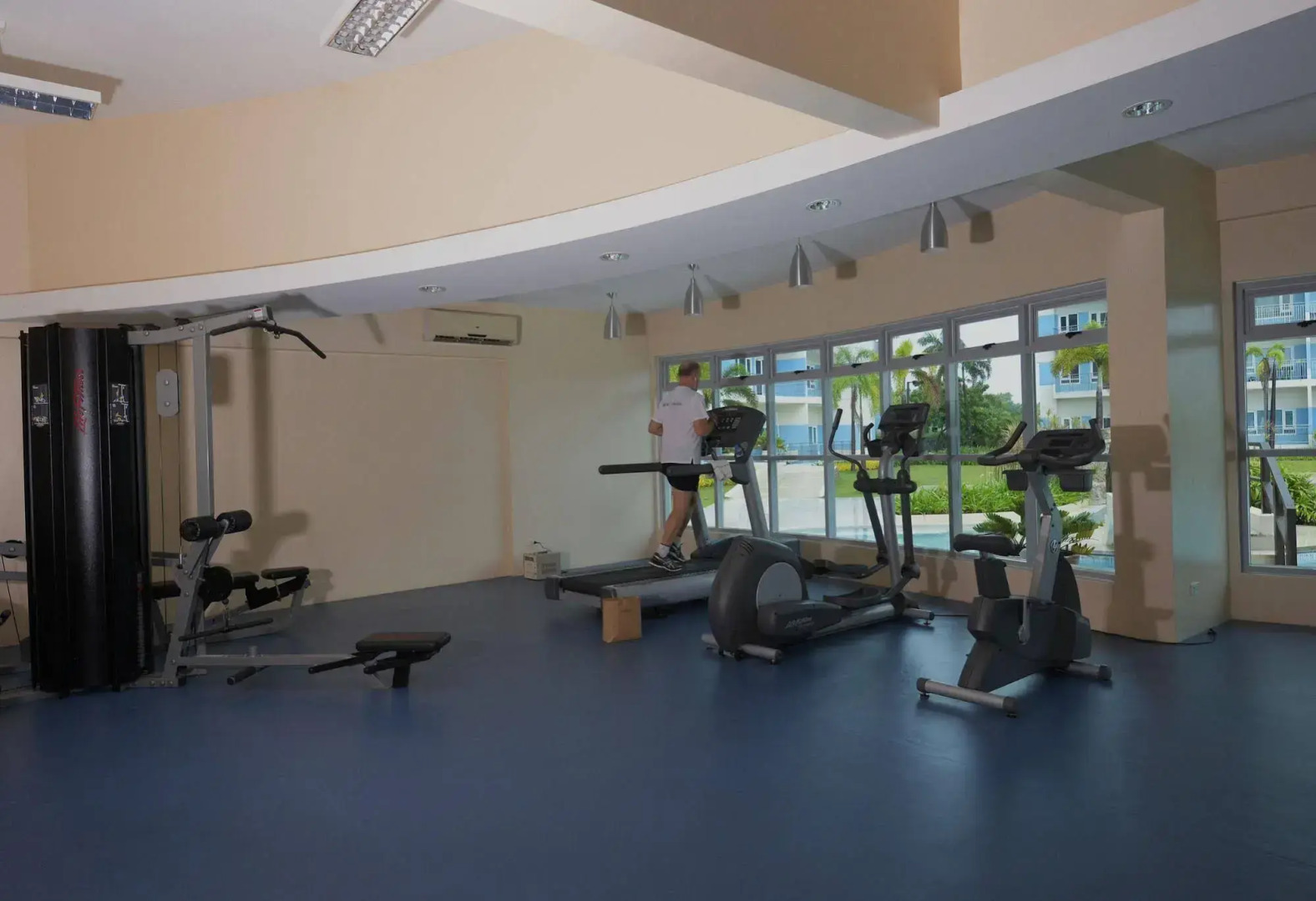 Mactan Seaside Apartments