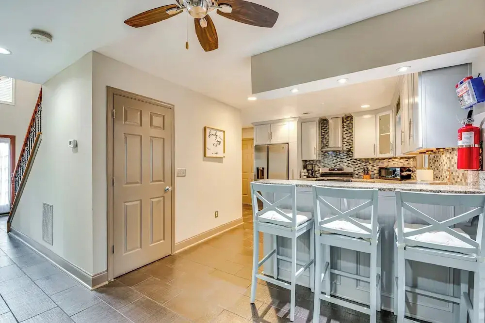 5 Mi to Lake Acworth: Georgia Gem w/ Private Patio