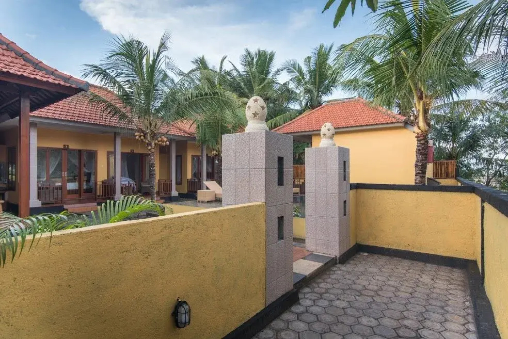 Yellow Bridge Guesthouse Ceningan