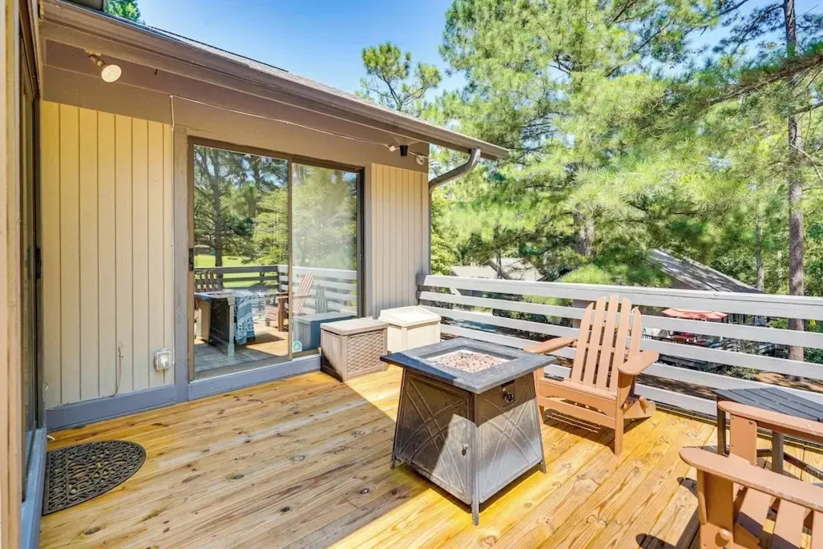 Pinehurst Home: Fire Pit, BBQ + Golf Course View!