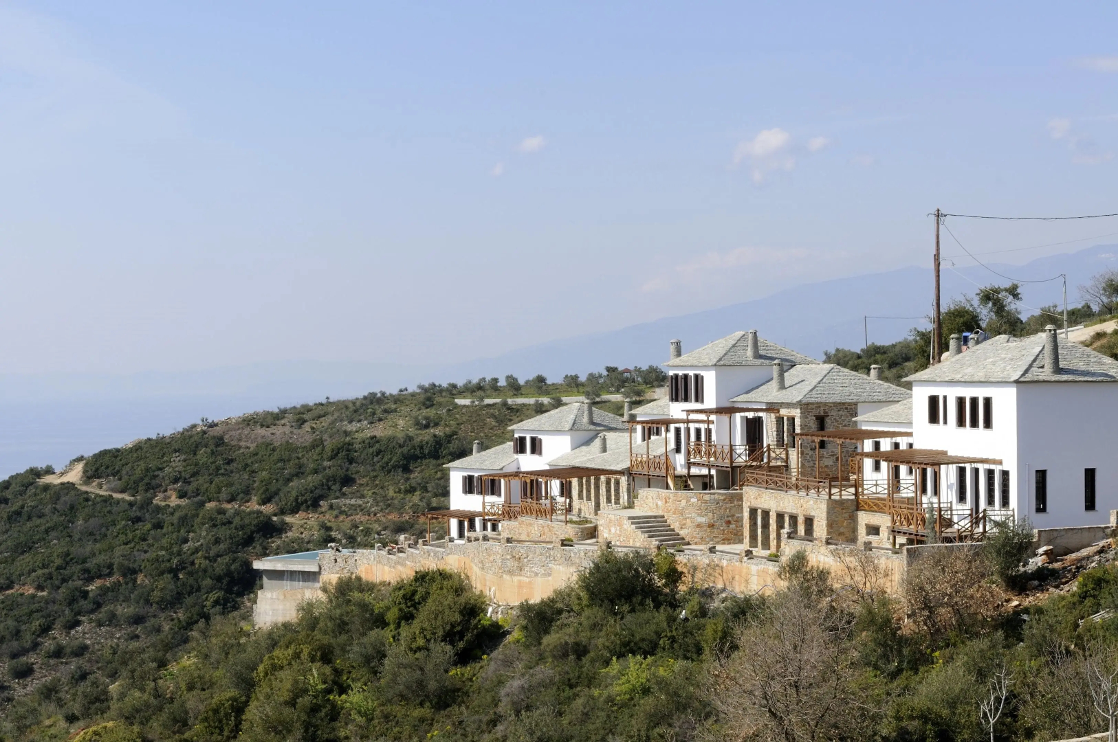 Esperos Suites & Villas