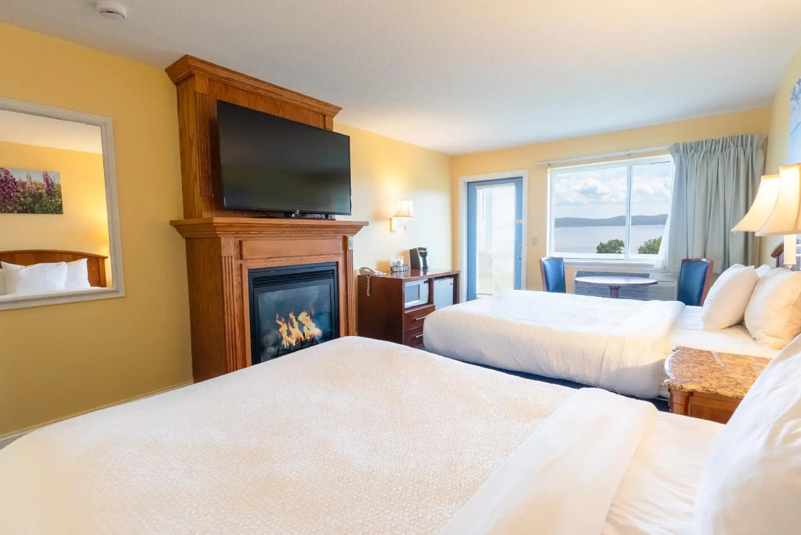 Fireside Inn & Suites - Belfast