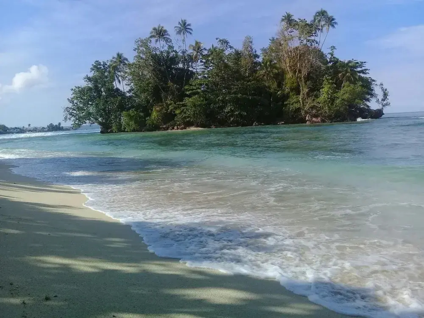 Nusa Nalan Beach Resort