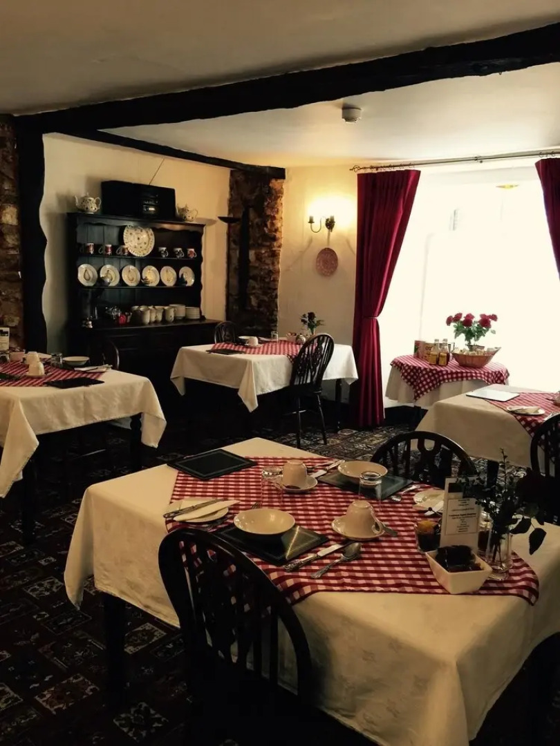 The Colyton White Cottage