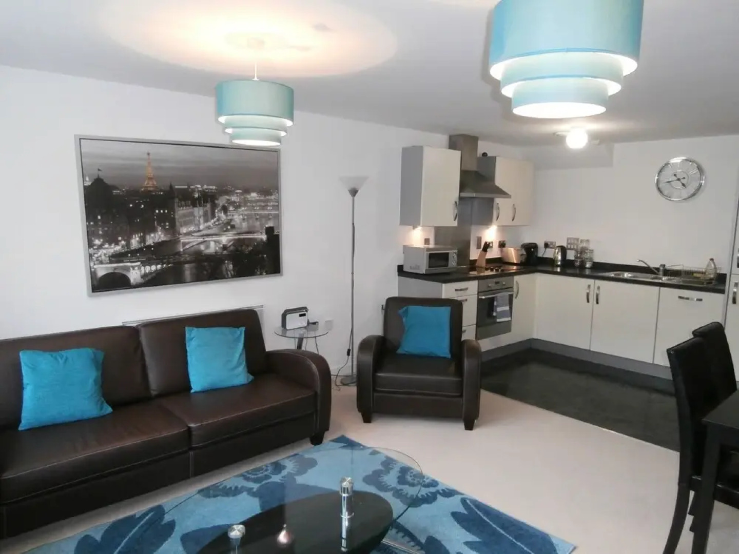 Flexi-Lets@Wallis Square, Farnborough