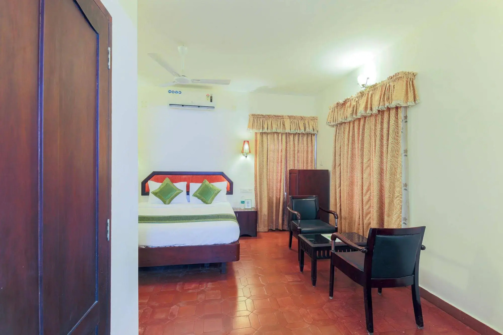 Treebo House Of Yesudas