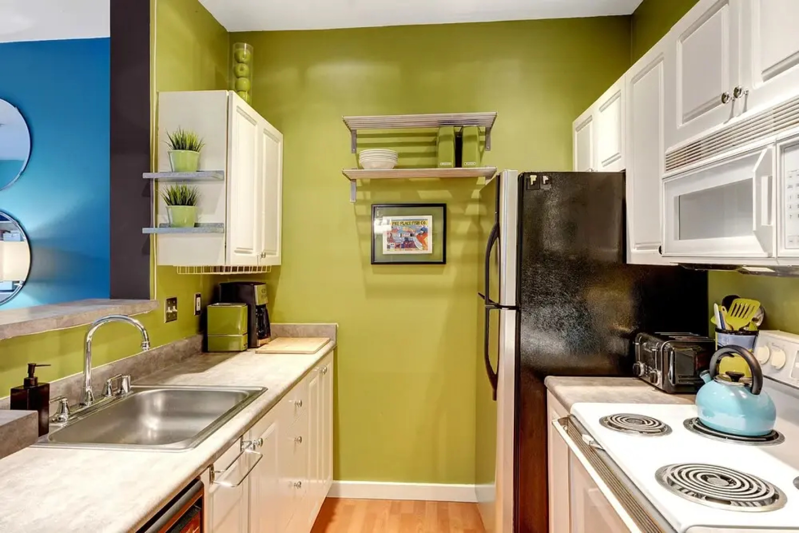 Belltown Court MoPOP Suite - One Bedroom Apartment