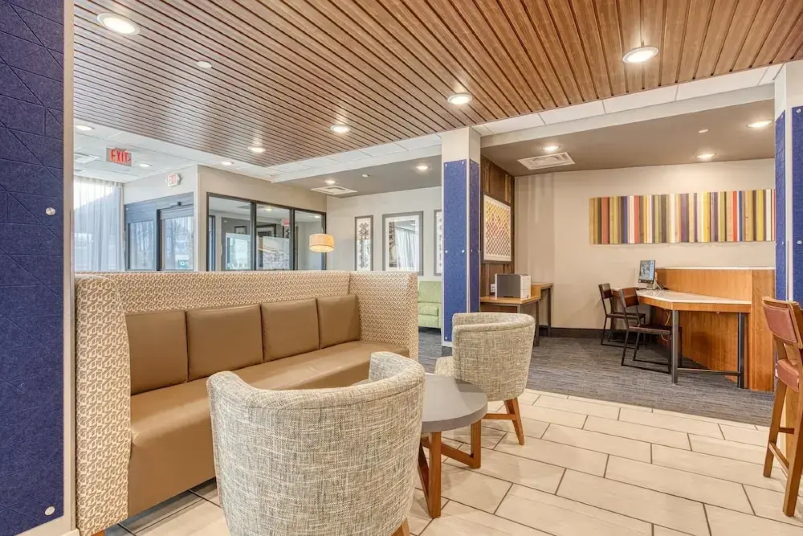 Holiday Inn Express & Suites Manitou Springs by IHG