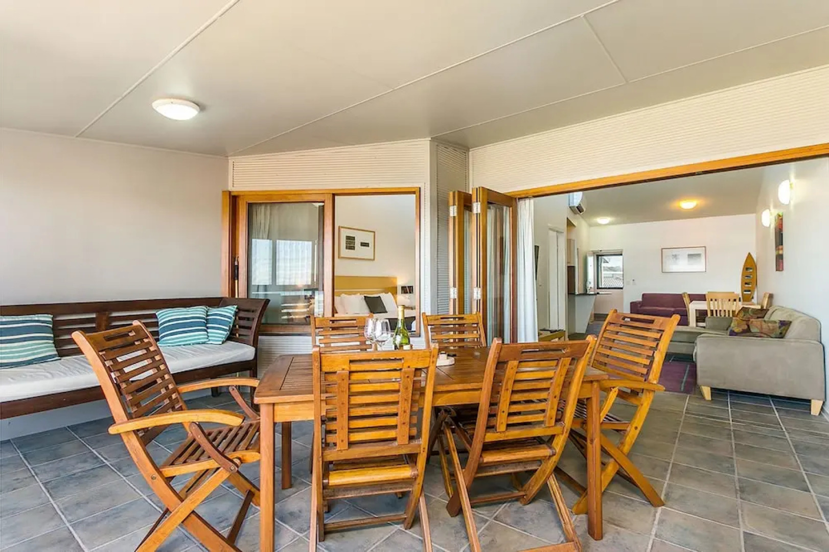 Lennox Holiday Apartments