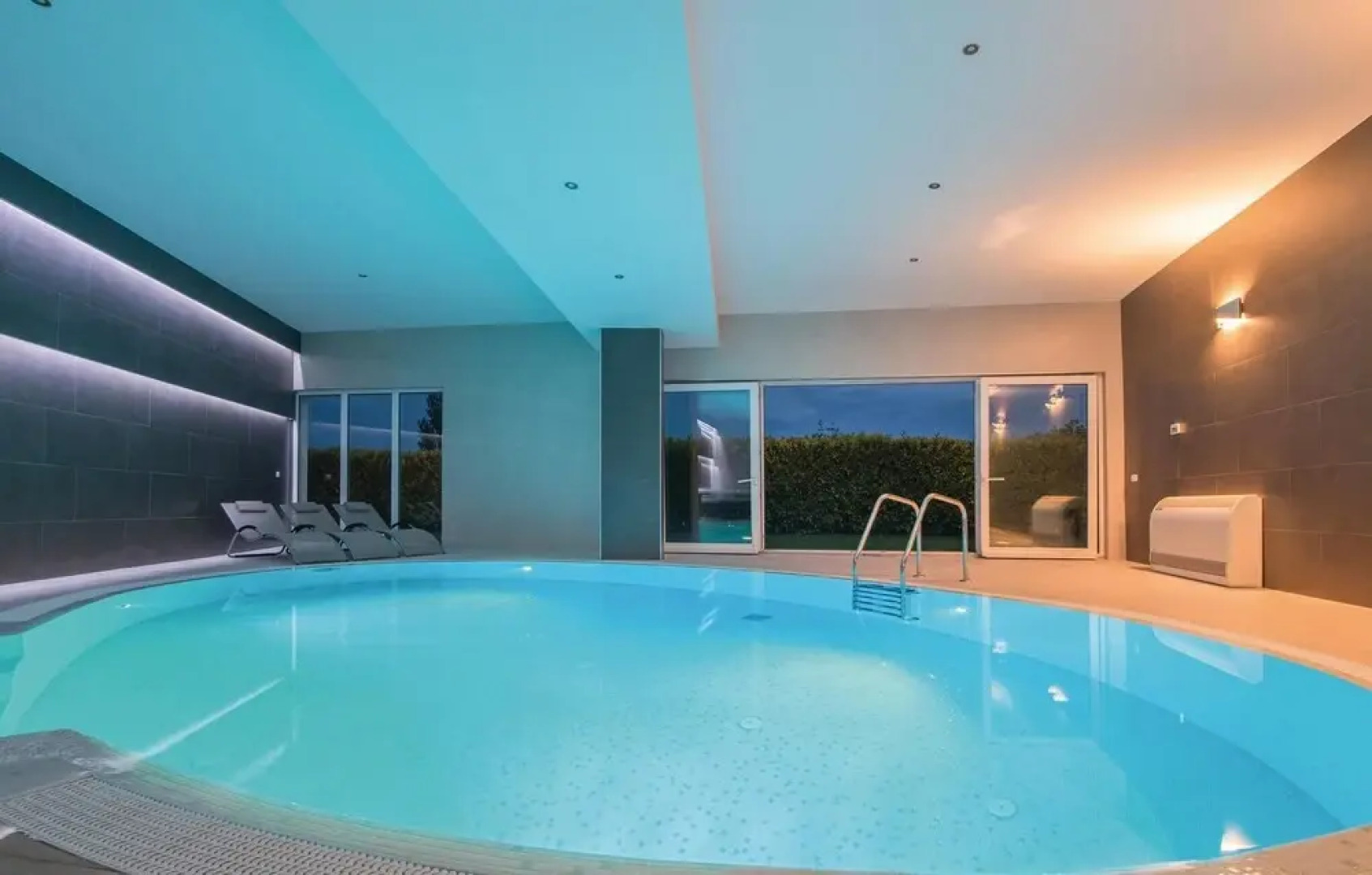 Awesome Home in Solin With Sauna, Wifi and 5 Bedrooms