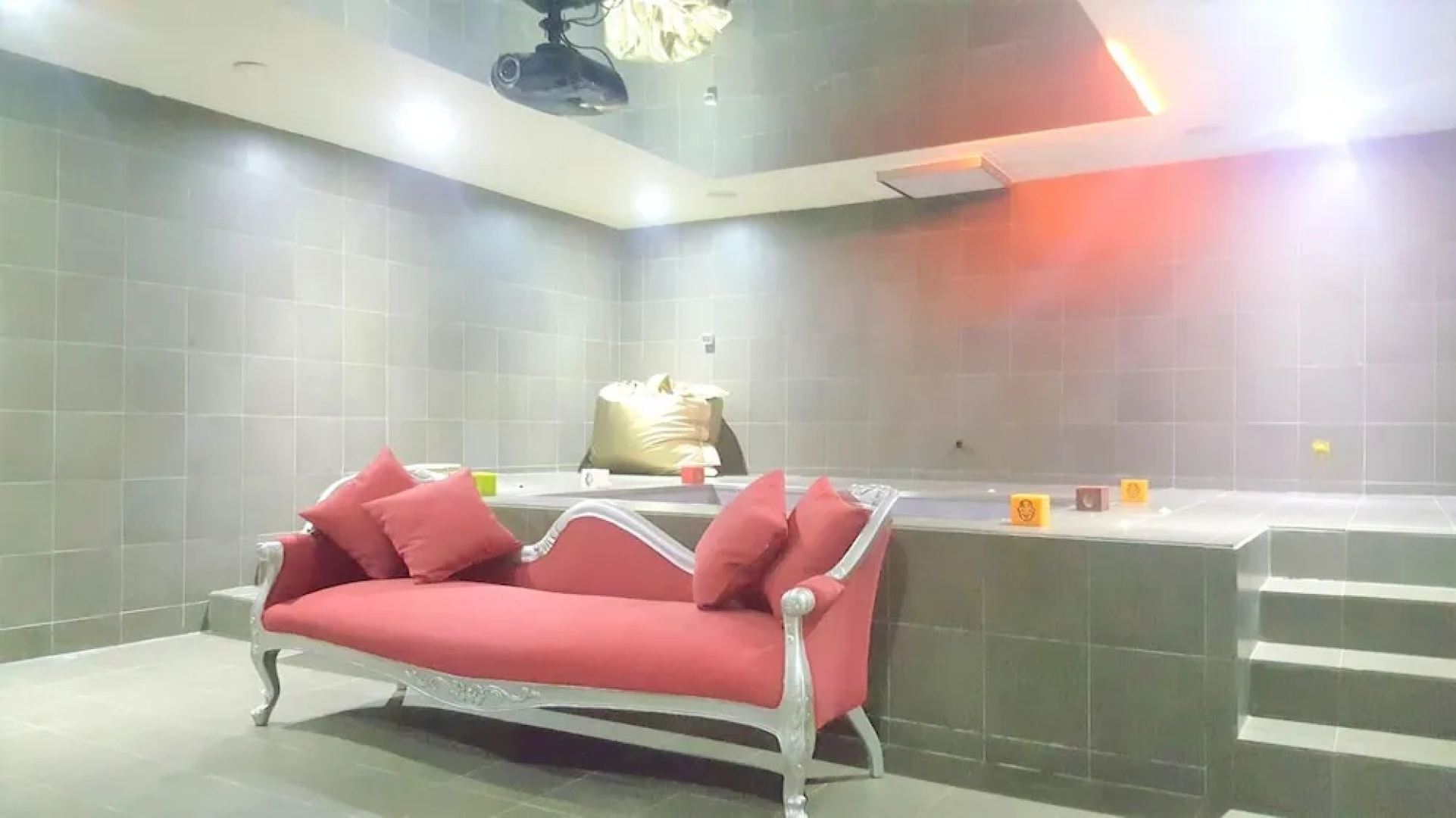 House With 4 Bedrooms in Bouznika, With Private Pool, Enclosed Garden