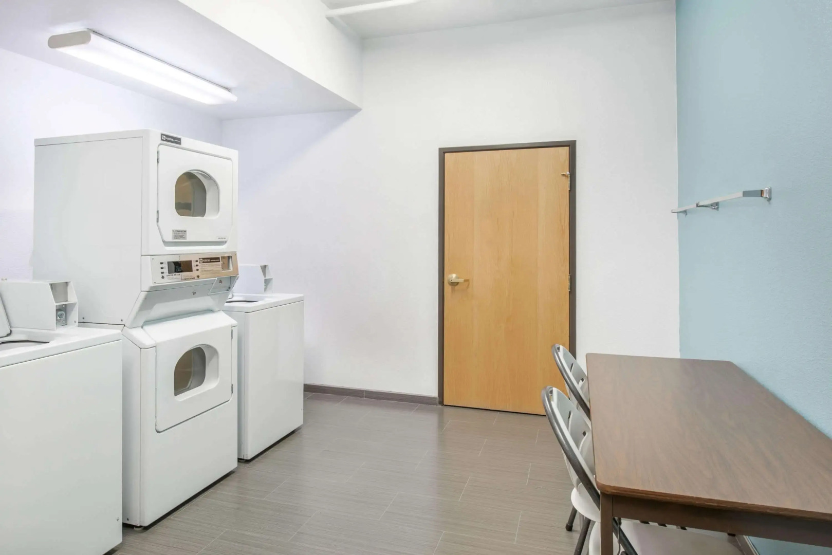 Hawthorn Suites by Wyndham Livermore Wine Country