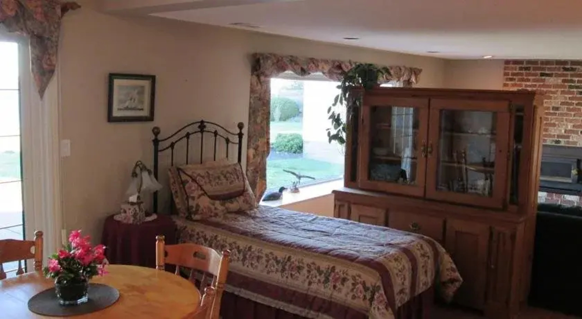 Royal Roads Oceanfront Vacation Rental