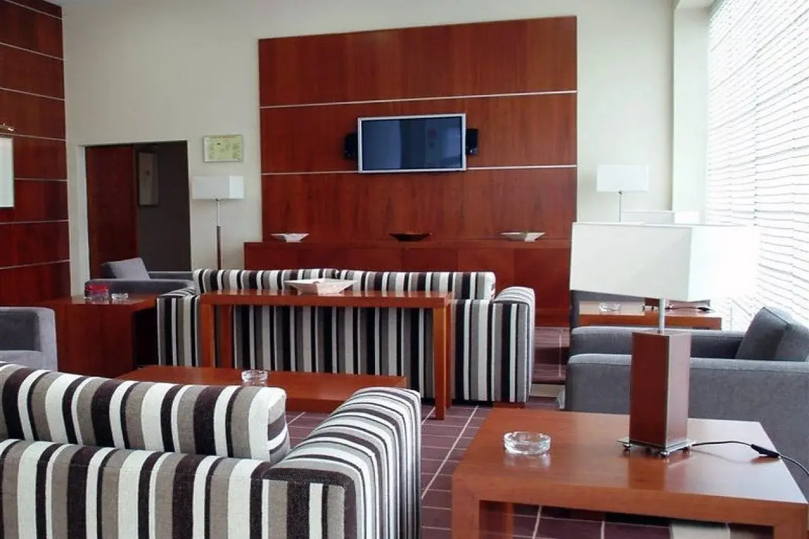 Отель Checkin La Princesa