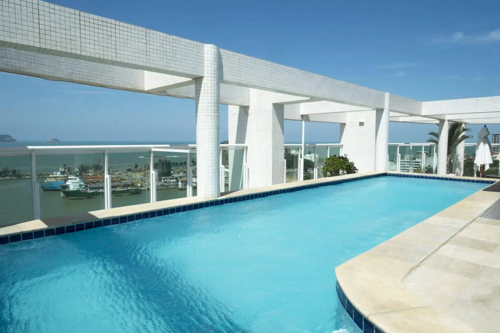 Golden Tulip Macaé