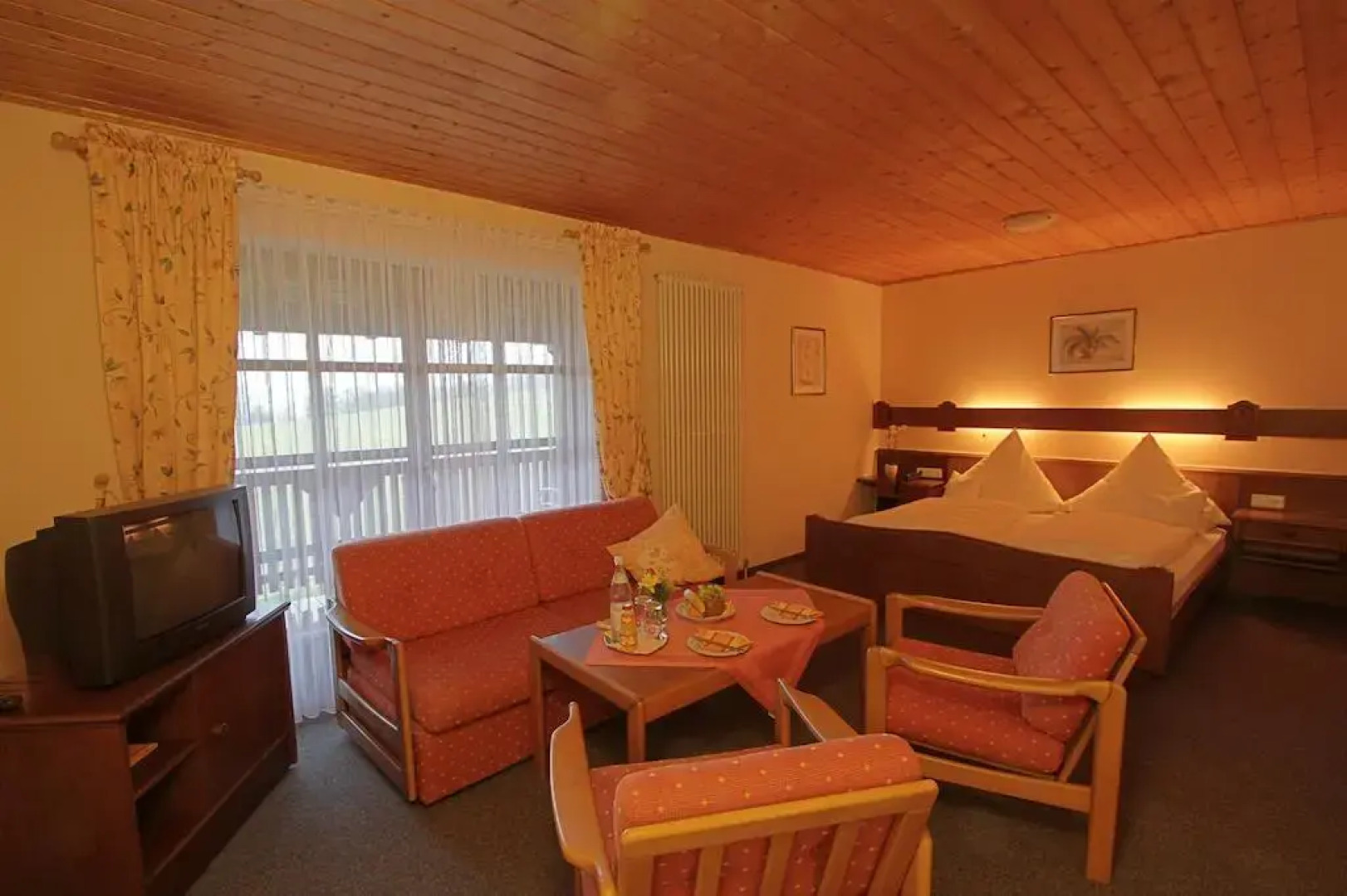 Pension St. Georg Mit Moststüberl