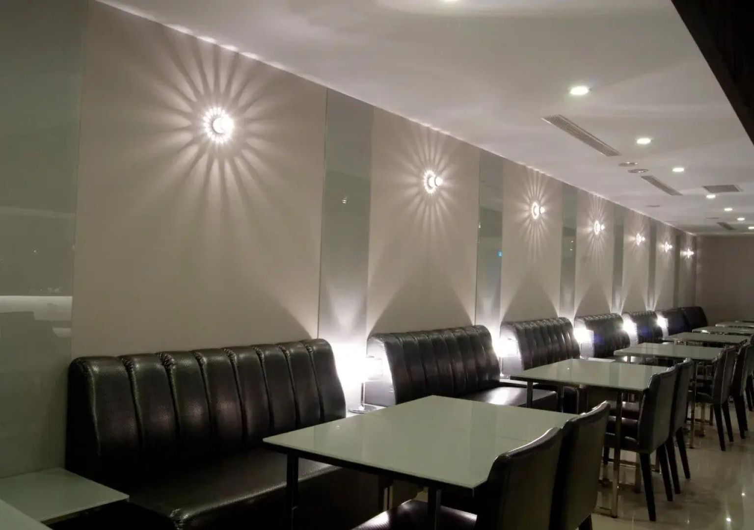 The Riverside Hotel Esthetics