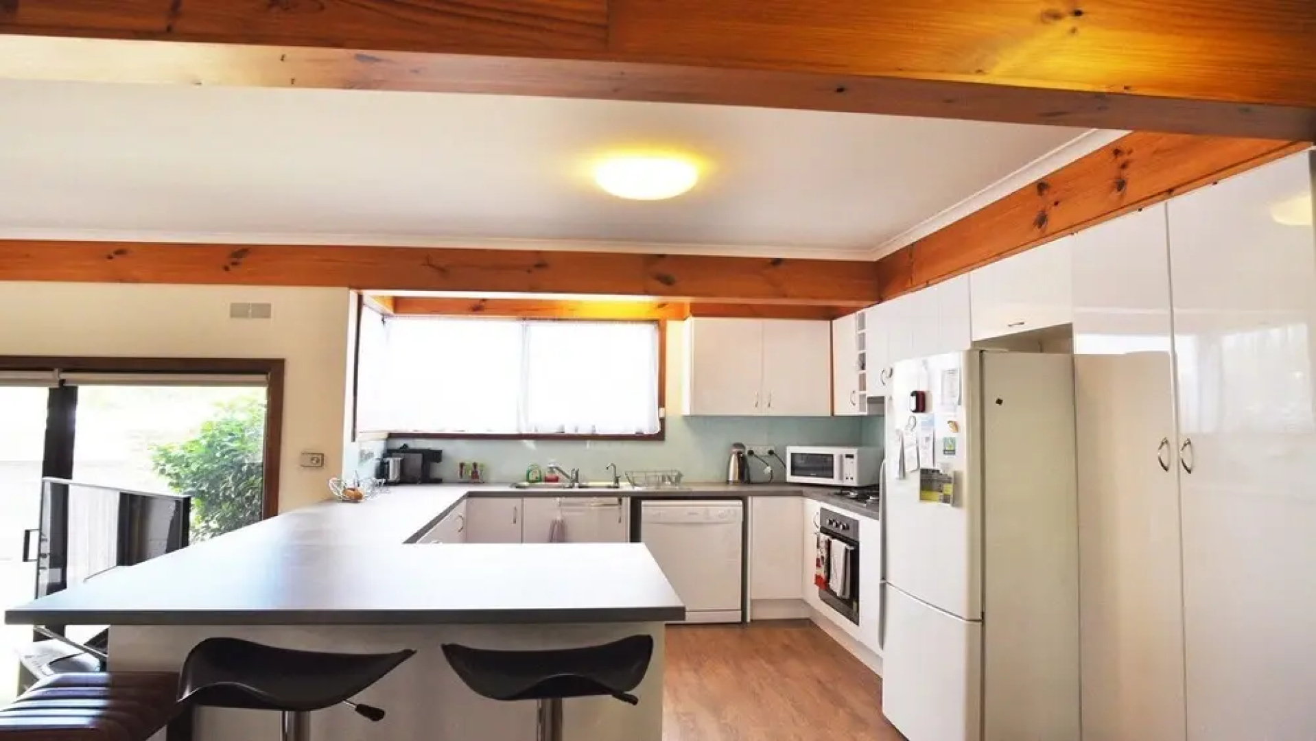Getaway On Garden - Free Wifi - Pet Friendly (Outside Only)