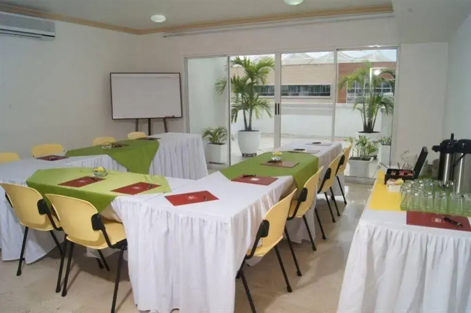 Ayenda 1416 Castellana Real