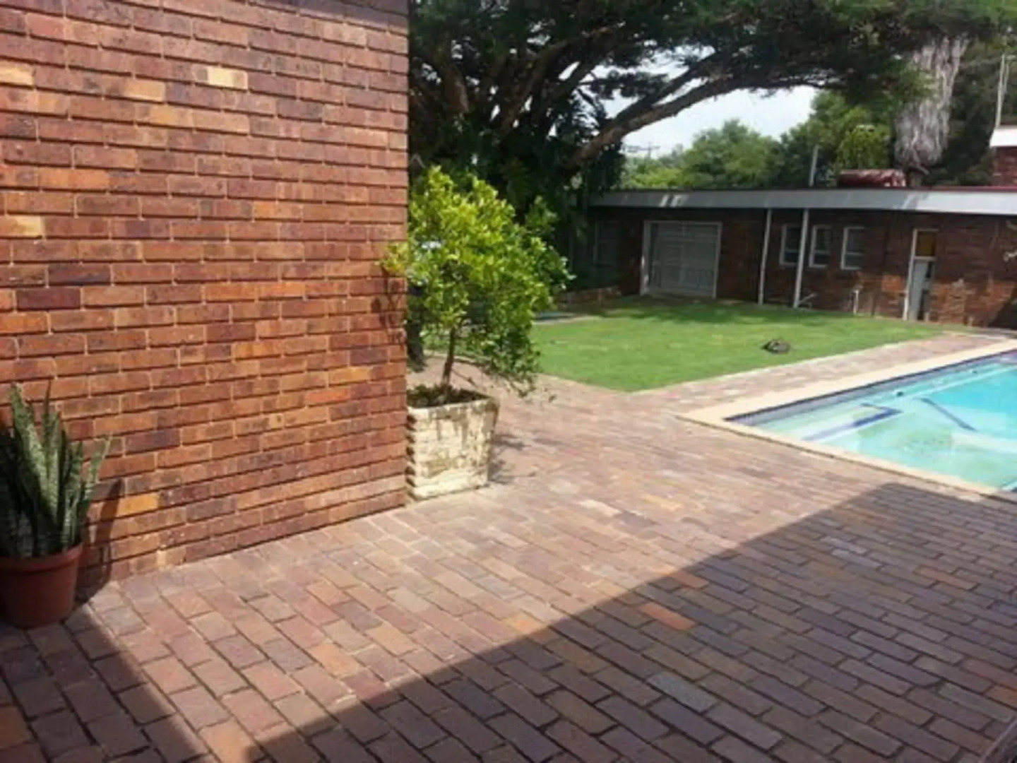 Ancient Windmill Guesthouse and Conference Venue