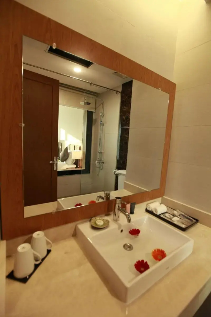 Muong Thanh Holiday Con Cuong