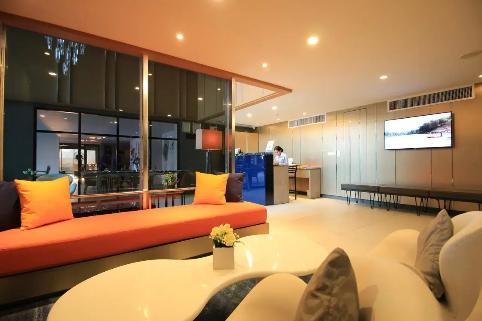 Отель Xen Hotel Nakhon Pathom