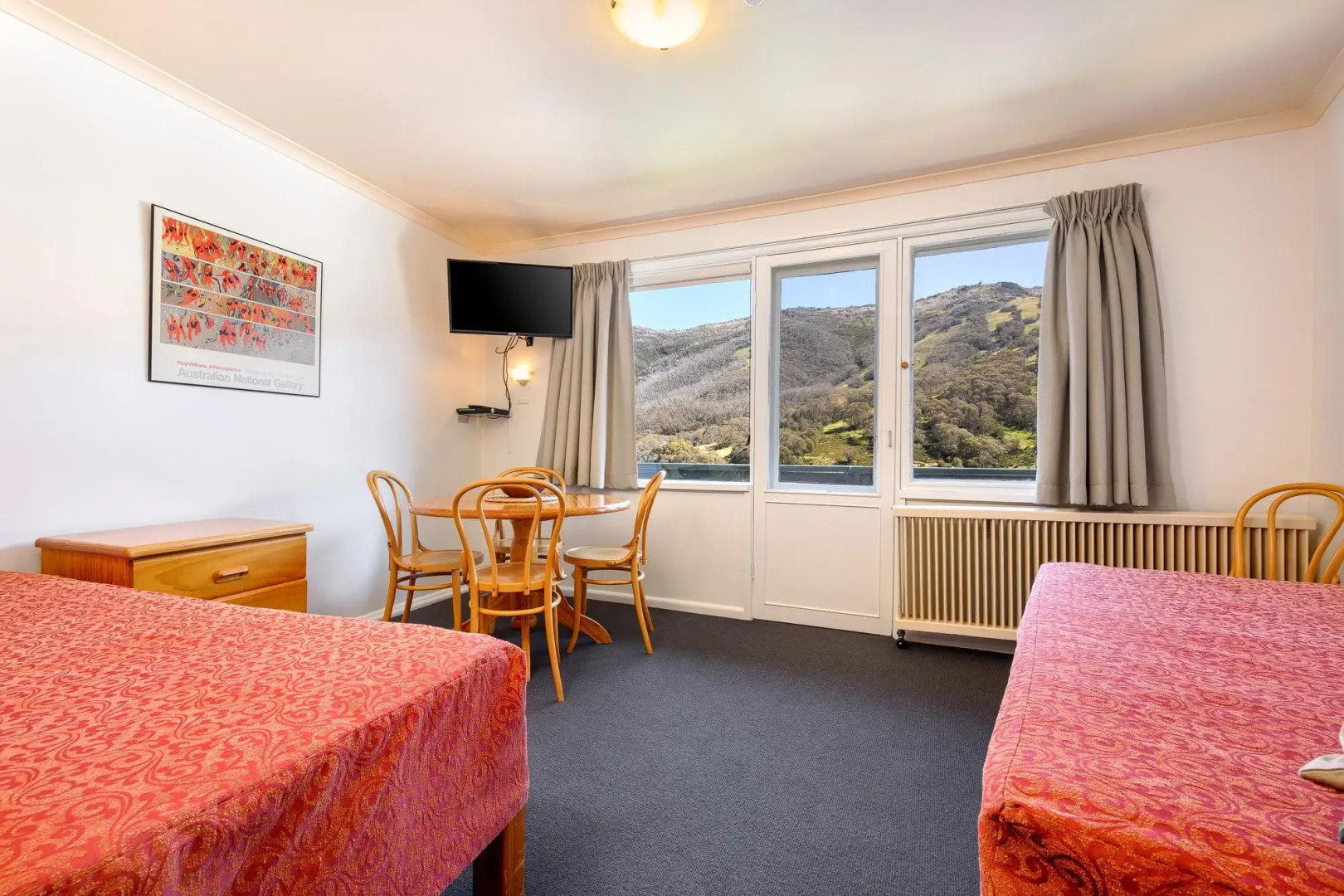 Kasees Apartments & Mountain Lodge