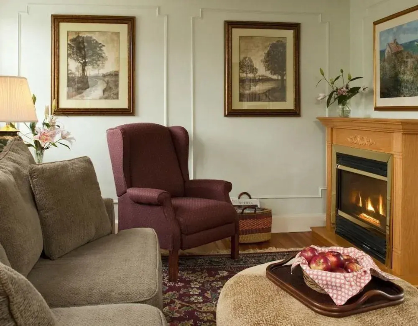 Applegate Inn